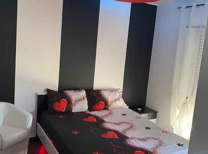 Alojamento de Acomodação e Pequeno-almoço Iris Monopoli